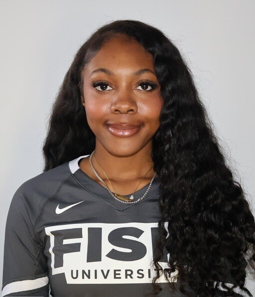 Assistant coach Shelby Chamblin